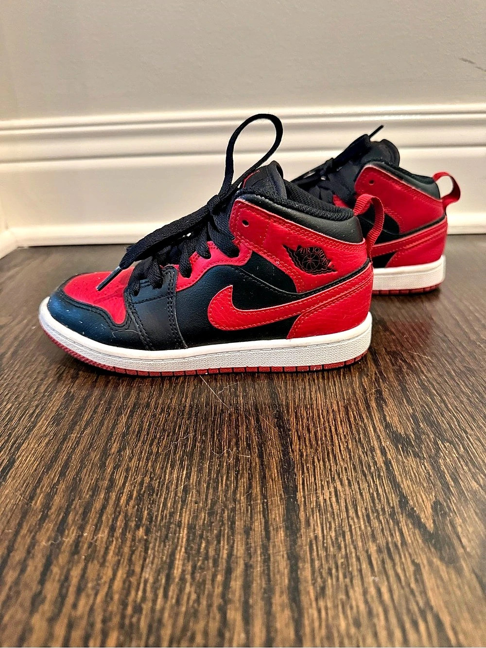 Jordan Air Jordan 1 Mid Kids Sneakers Red & Black US 13C
